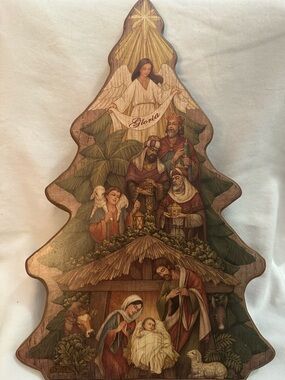 Roman Nativity Christmas Wood Plaque Tree Shape Angel Gloria Religious Decor